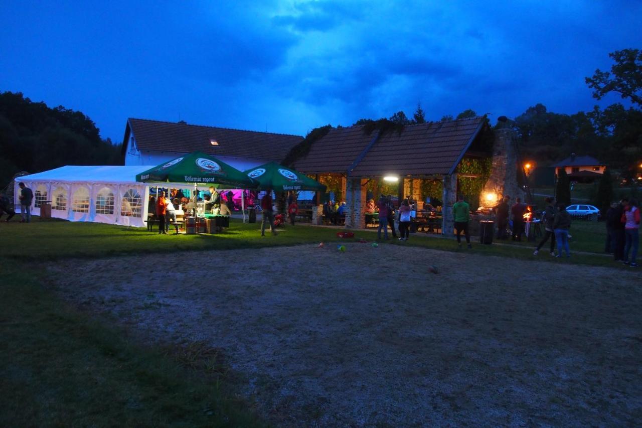 Camping Fox Cesky Krumlov Kajov Exterior photo